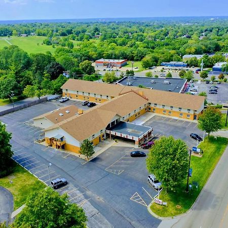 Equality Inn Рокфорд Экстерьер фото