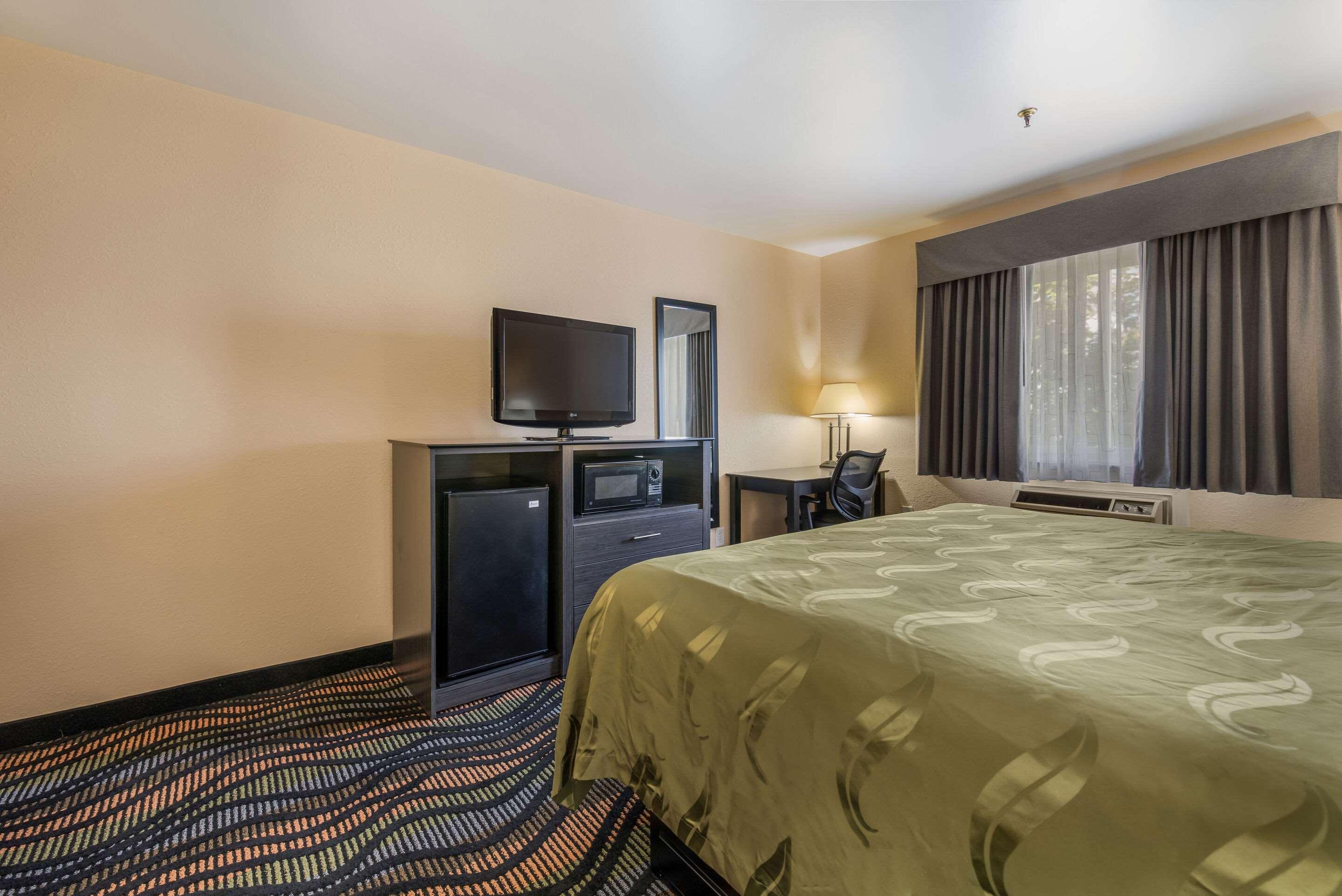 Equality Inn Рокфорд Экстерьер фото