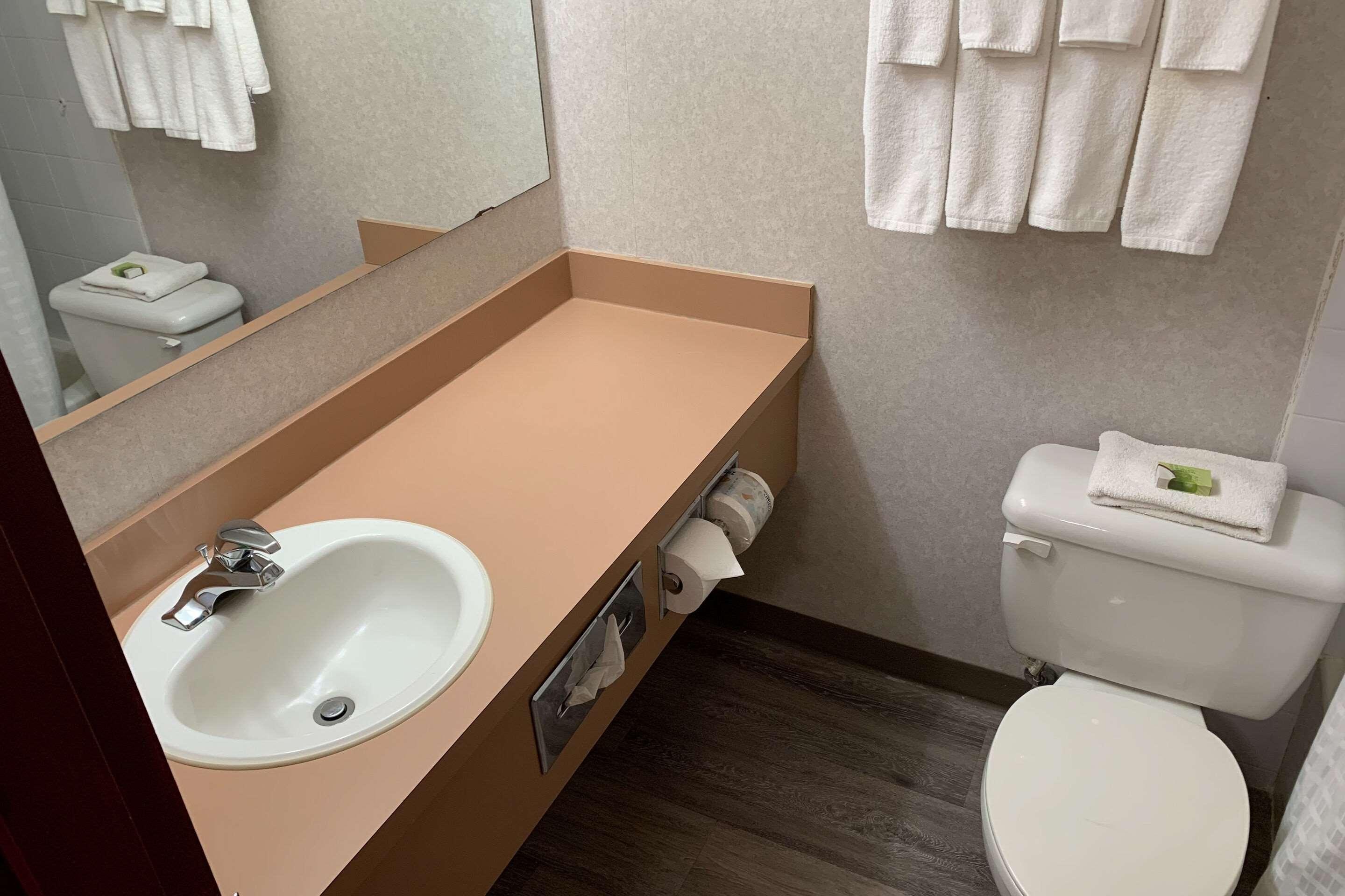 Equality Inn Рокфорд Экстерьер фото