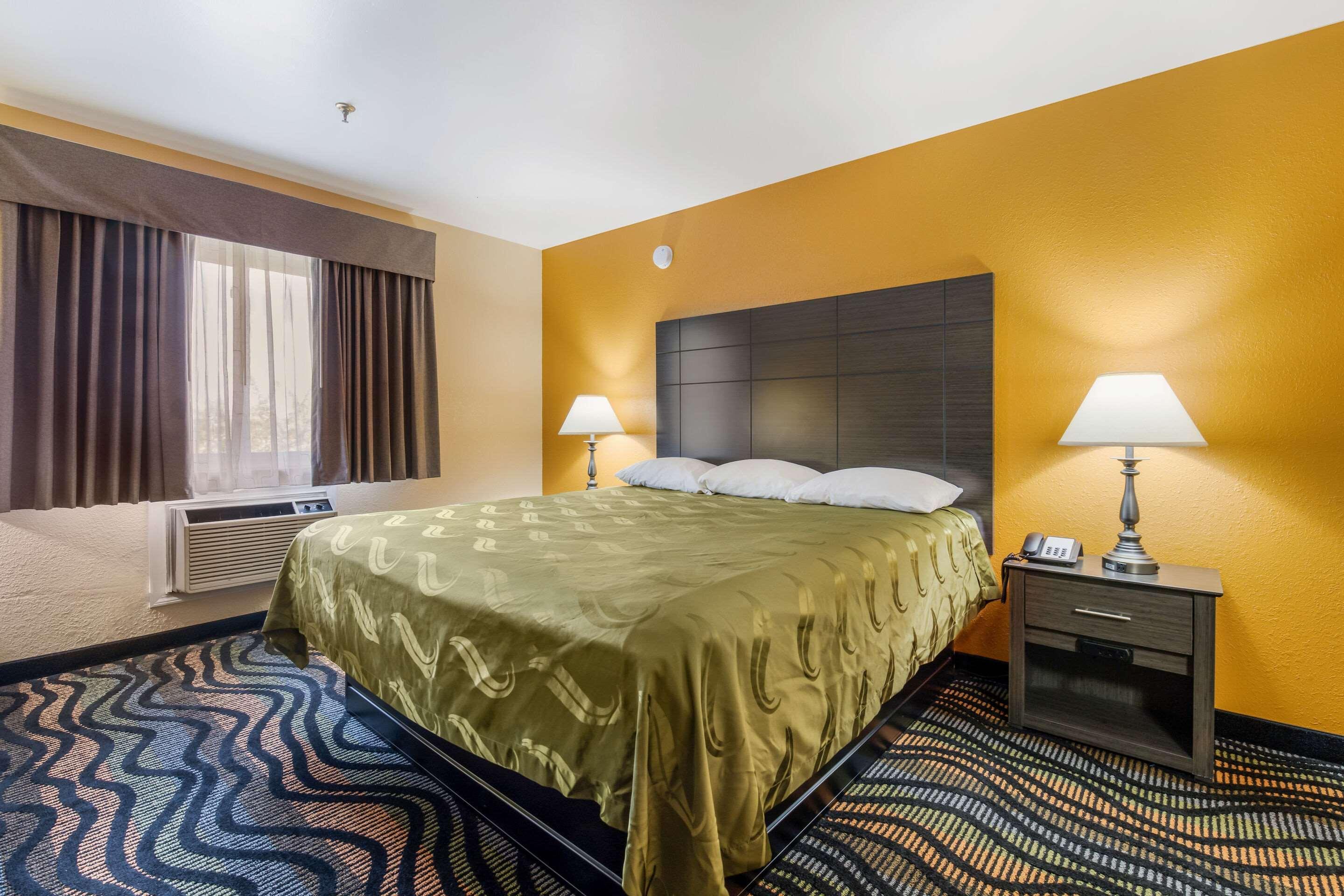 Equality Inn Рокфорд Экстерьер фото
