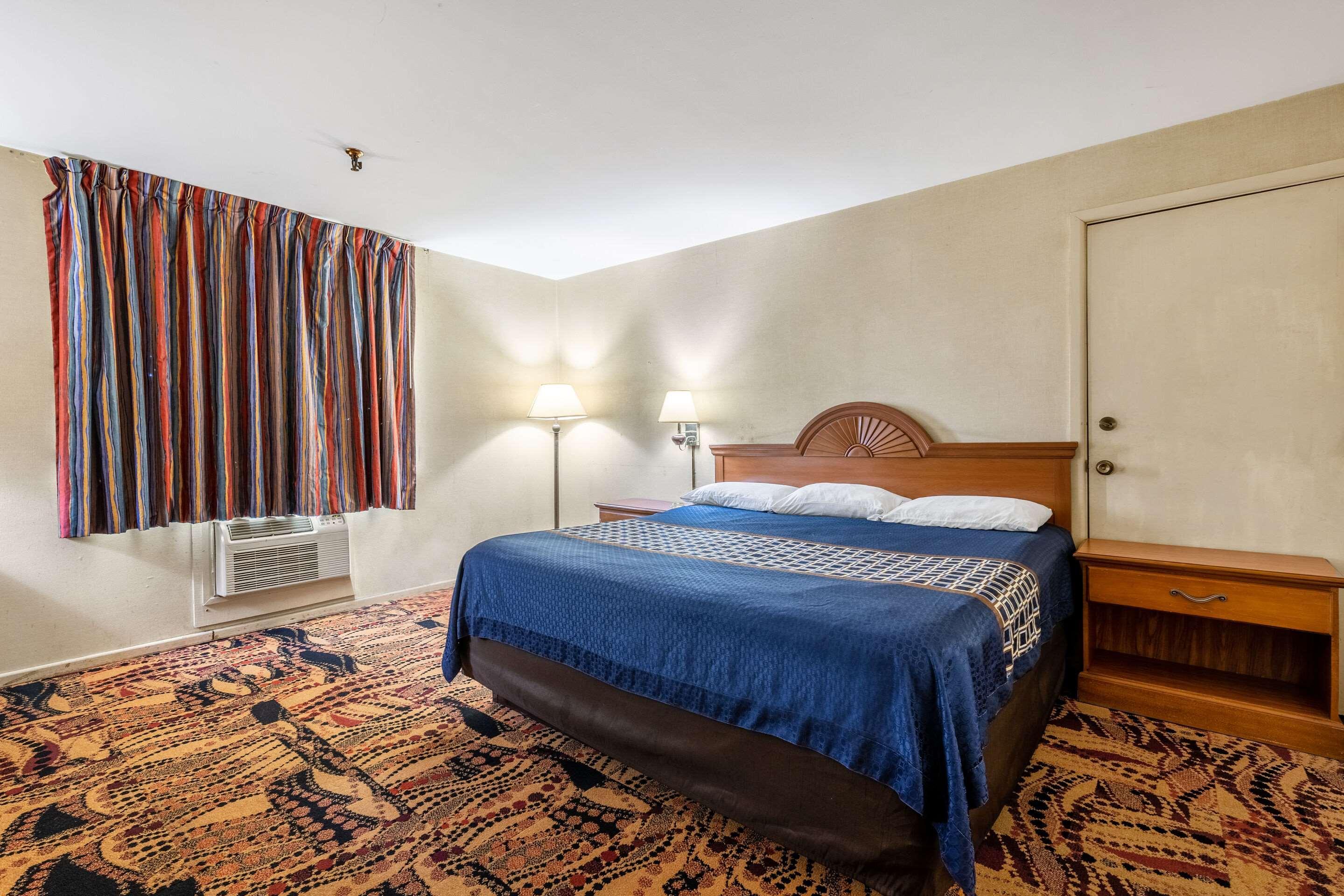 Equality Inn Рокфорд Экстерьер фото