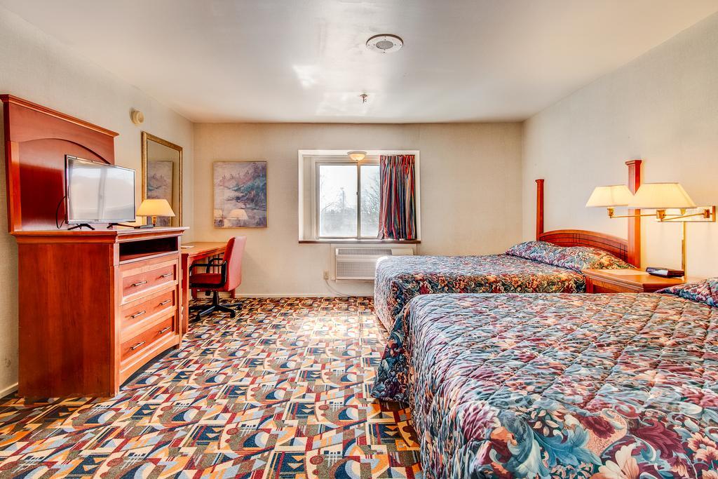 Equality Inn Рокфорд Экстерьер фото